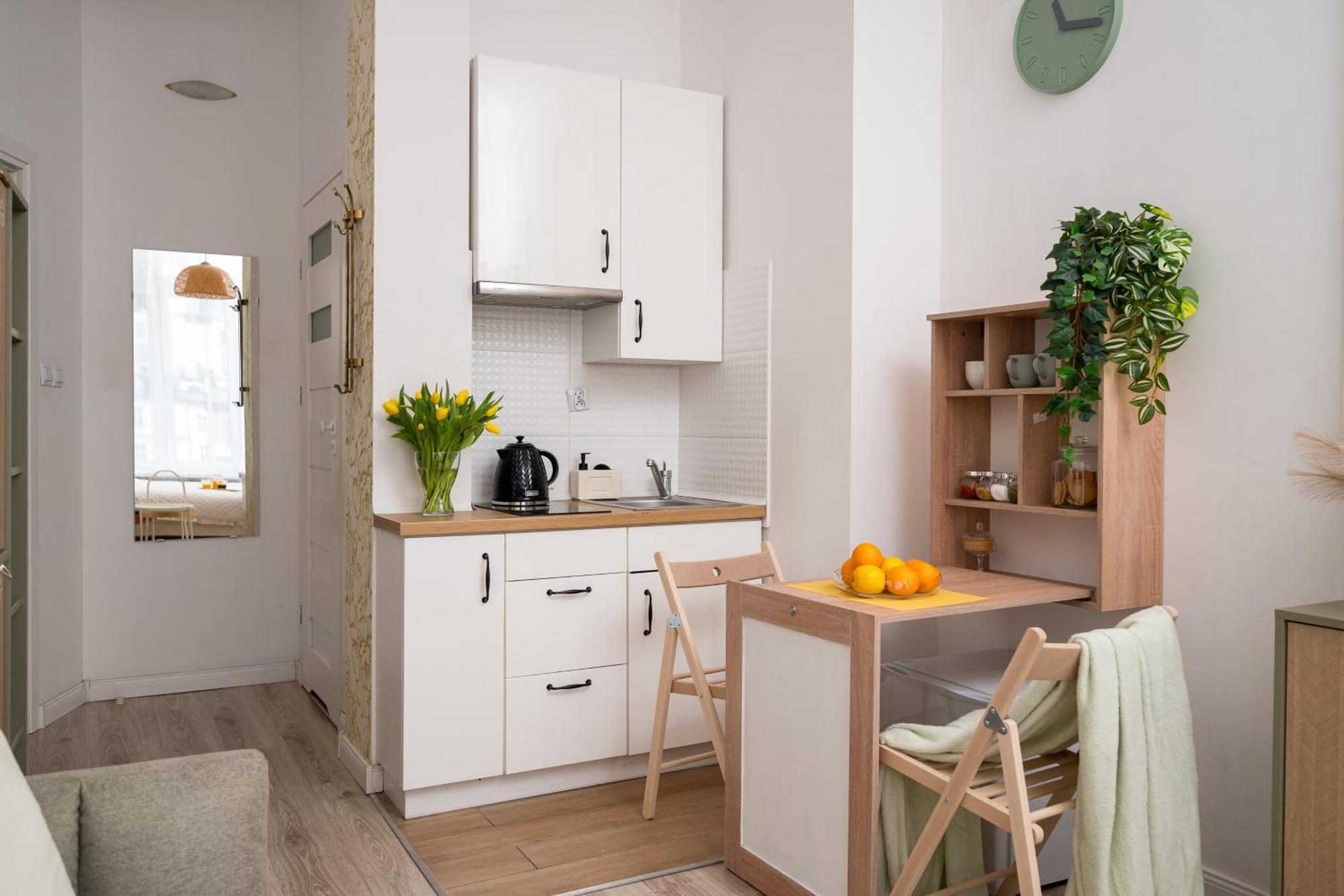 Appartement Oasis Charming Loft In A Historic Tenement House 900 M From Station Warschau